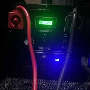 400a 12v 인산철 파워뱅크 6000W 인버터 이미지