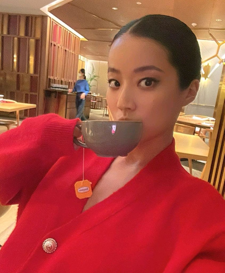 스틸위듀 부클 v넥 울 니트 가디건 스커트 세트(블랙) 이미지