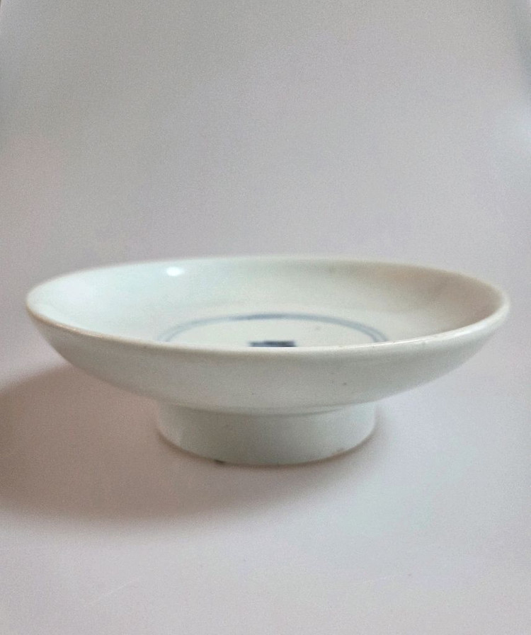 고미술품 조선시대 관요사기 청화백자 안자명수자문접시 이미지