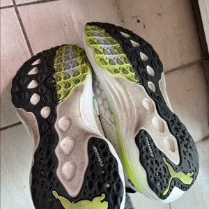 270 푸마 포에버런 나이트로 러닝화 안정화 이미지