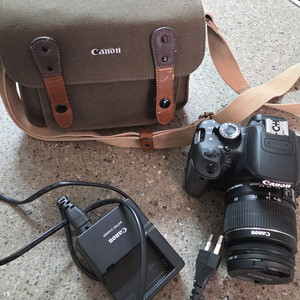 캐논 EOS 650D 바디 + ef-s18-55mm / 렌즈킷