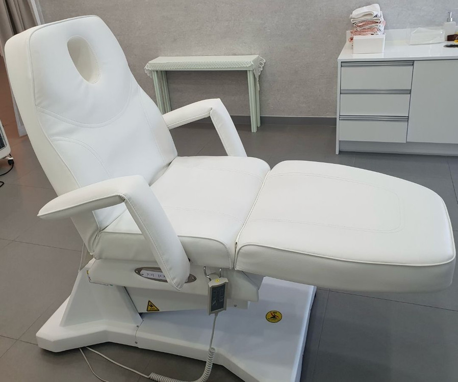 [직거래] 충북혁신도시 네일 피부 미용 시술 전동베드 이미지