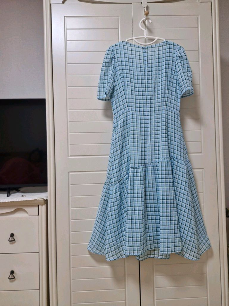 새상품)잇미샤 원피스 오즈세컨지컷에고이스트럭키슈에뜨온앤온시스템듀엘헤지스sjsj시슬리레니본쥬크샤틴베네통씨씨콜렉트 이미지