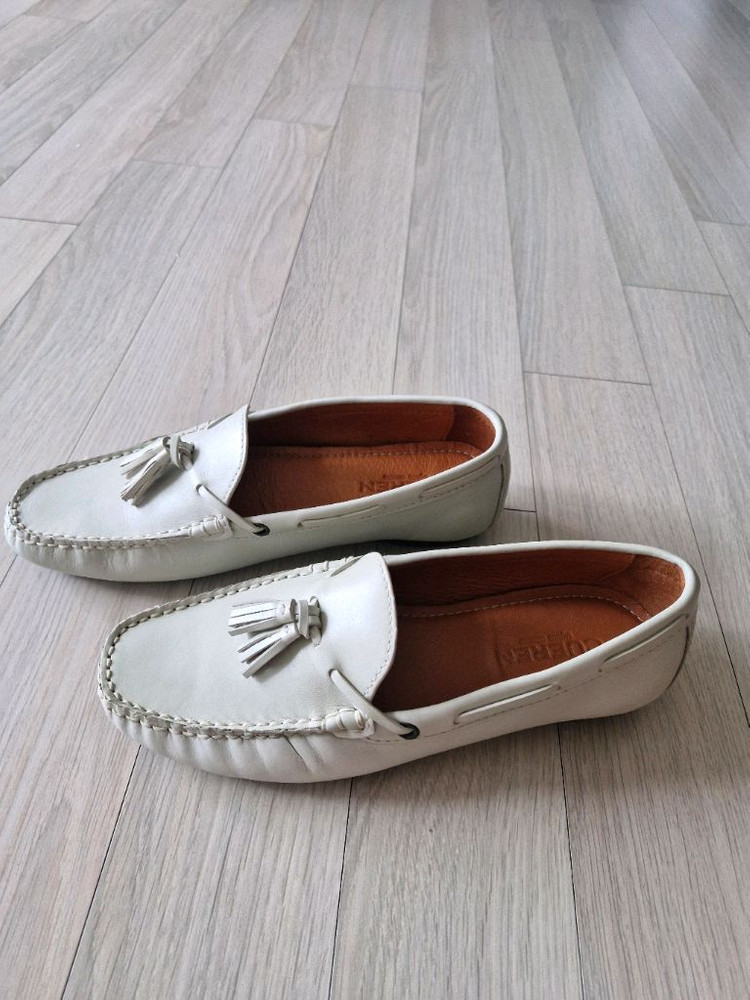 쿠에른 베른린 로퍼 새상품 240 이미지