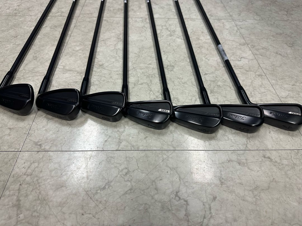 타이틀리스트 3세대 T100 블랙 한정판 아이언(아퀴네트코리아정품 2025년) 이미지