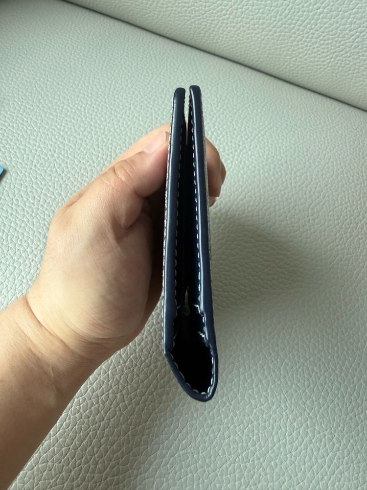 고야드 생로슈 장지갑 팝니다 이미지