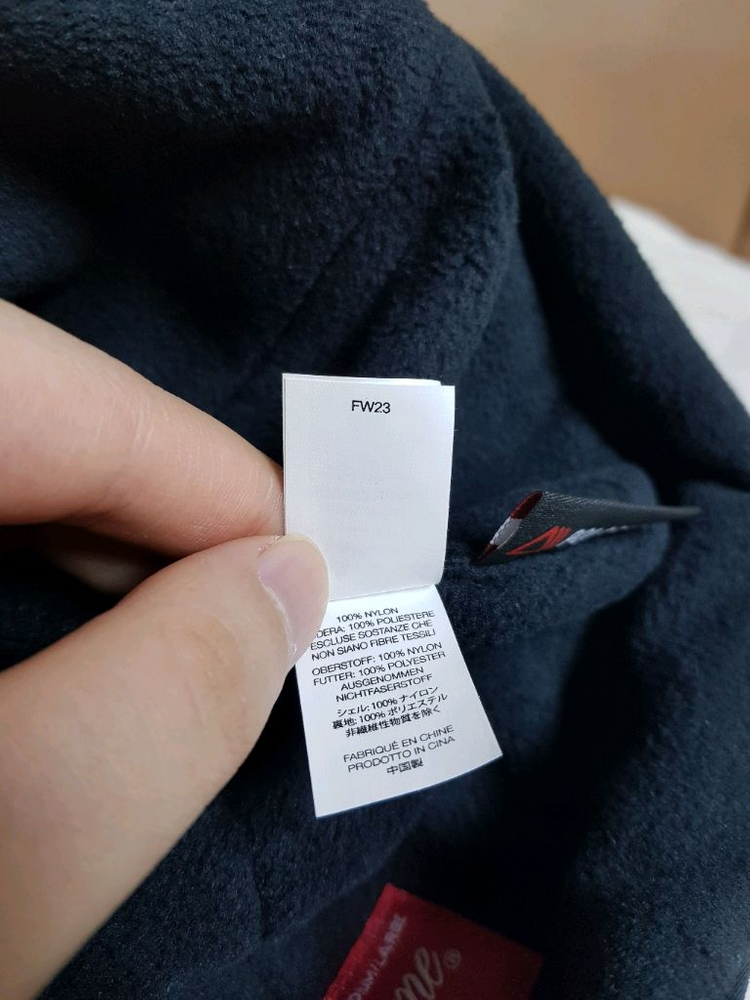 슈프림 고어텍스 이어플랩 캡 모자 블랙 23FW 이미지