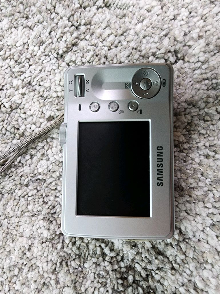 삼성 케녹스 S630 디지털 카메라 이미지