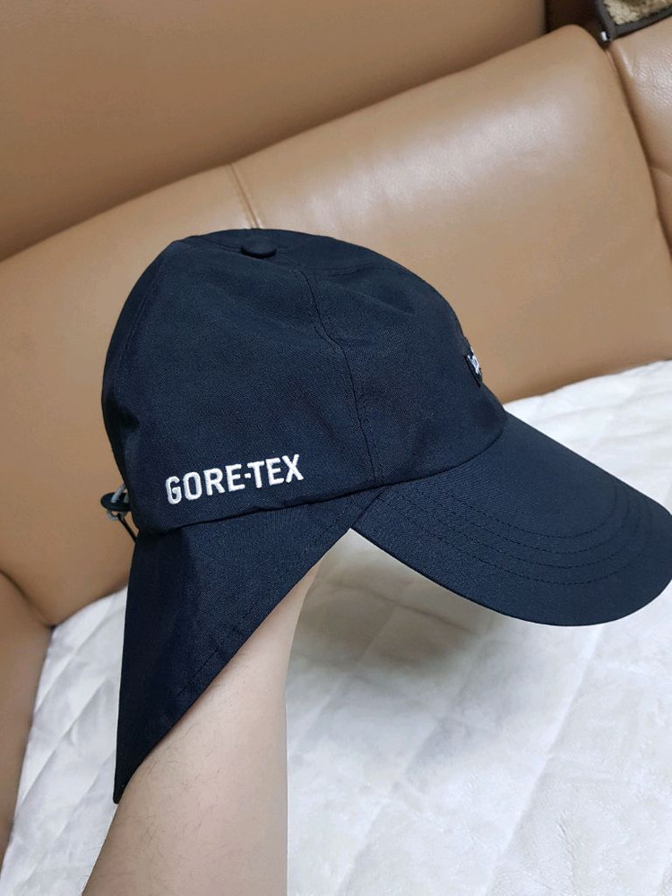 슈프림 고어텍스 선쉴드 햇 모자 블랙 24SS 이미지