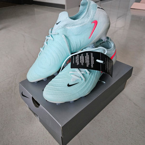 새상품 나이키 팬텀 GX 2 엘리트 AG-PROPHANTOM GX II ELITE AG-PRO 축구화 이미지