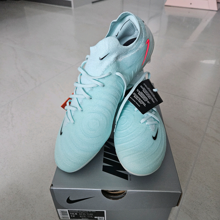 새상품 나이키 팬텀 GX 2 엘리트 AG-PROPHANTOM GX II ELITE AG-PRO 축구화 이미지