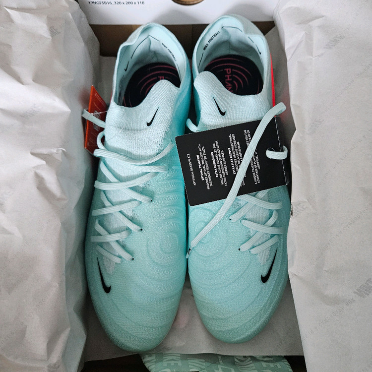 새상품 나이키 팬텀 GX 2 엘리트 AG-PROPHANTOM GX II ELITE AG-PRO 축구화 이미지