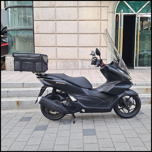 혼다 PCX125 21년식 판매 / 6.9만km / 옵션 다수 / 배달세팅 이미지