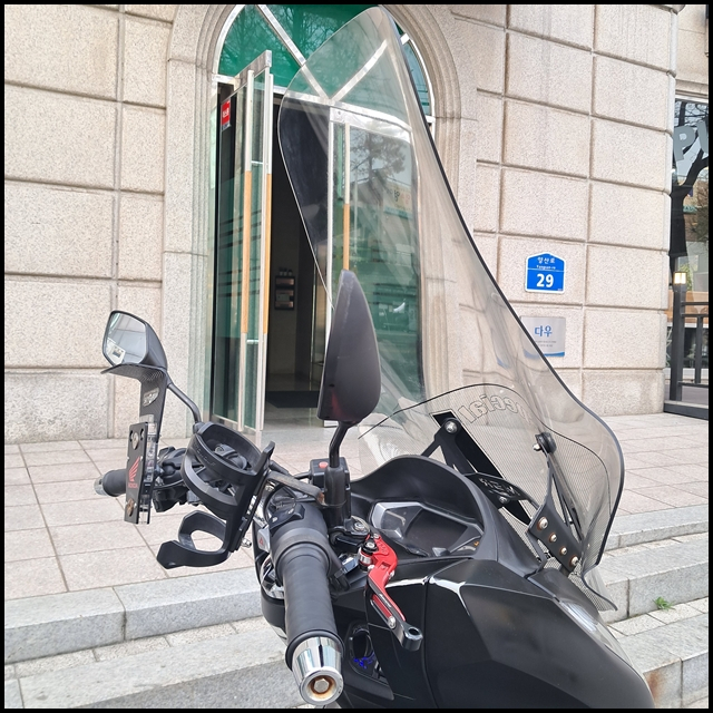 혼다 PCX125 21년식 판매 / 6.9만km / 옵션 다수 / 배달세팅 이미지