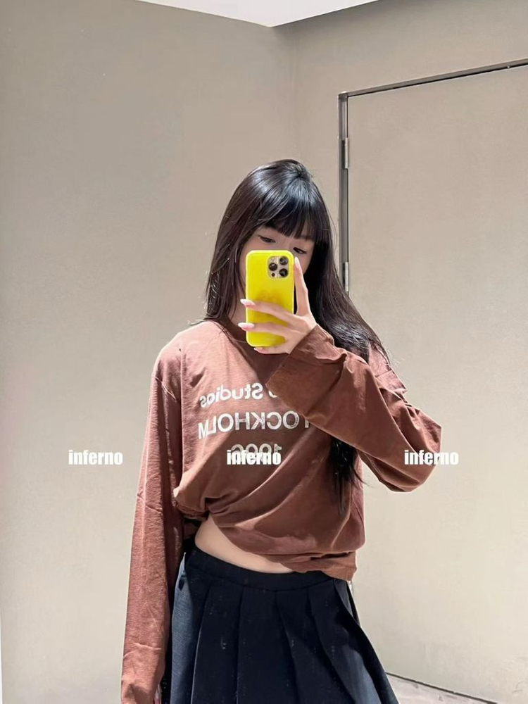 아크네스튜디오 1996로고 초코브라운 롱슬리브 이미지