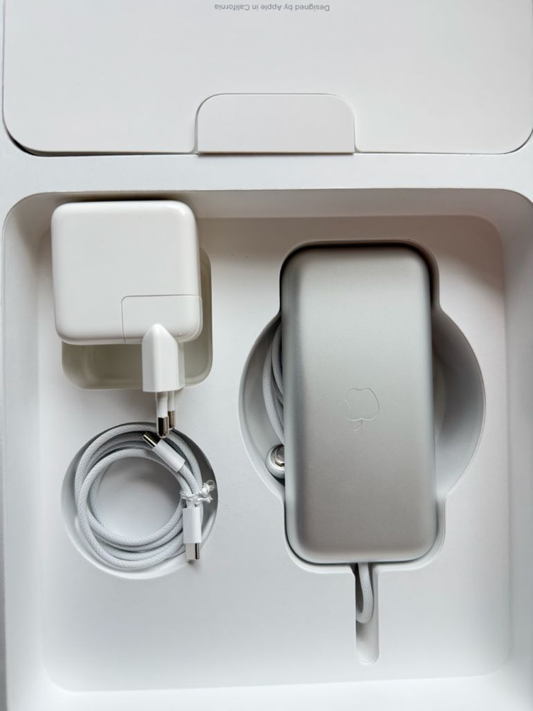 [대전/분당] 애플 비전프로 (Vision Pro) 512g 라이트실 21w 풀박스 이미지