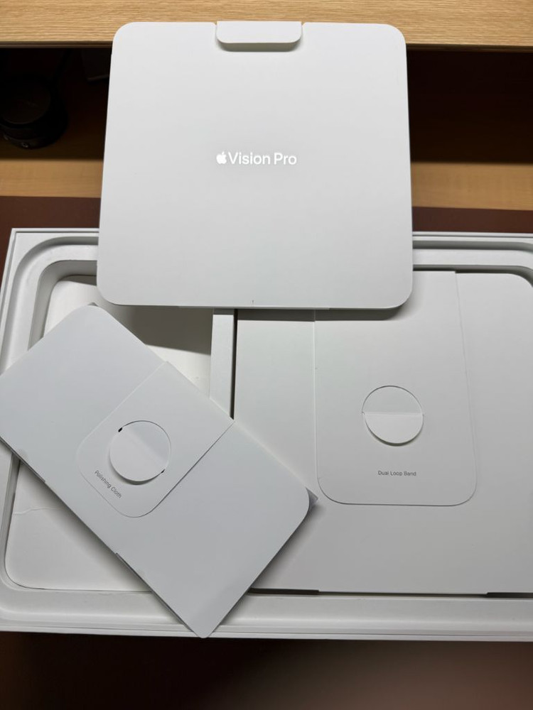 [대전/분당] 애플 비전프로 (Vision Pro) 512g 라이트실 21w 풀박스 이미지
