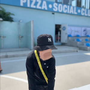 mlb키즈 벙거지모자 56센치 xl 사이즈 블랙 봄 여름용 상태최상 이미지