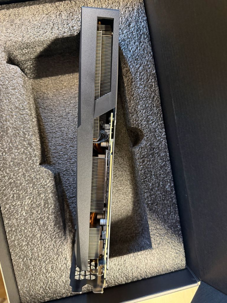 RTX 3060 Ti 8기가 그래픽카드 이미지