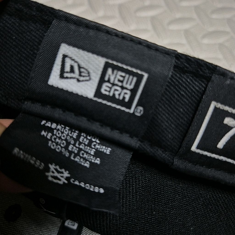 뉴에라x스투시 스냅백 미착용 이미지