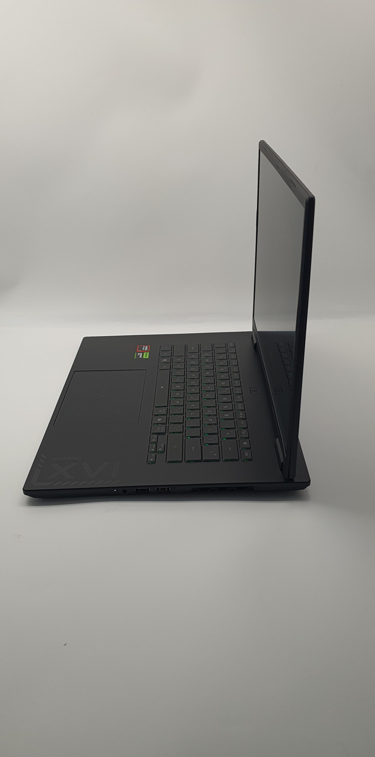 [최저가]GIGABYTE 16인치 게이밍노트북(라이젠7 260/5070/1TB/QHD) 이미지