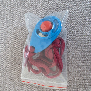 강아지 훈련용품. 이미지