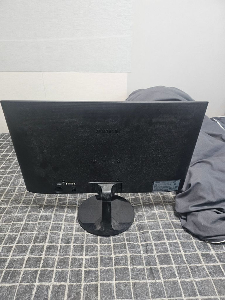 삼성 24인치 모니터 판매합니다. 이미지