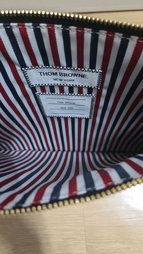 톰브라운 삼선클러치 백(라지)사이즈 남성 이미지