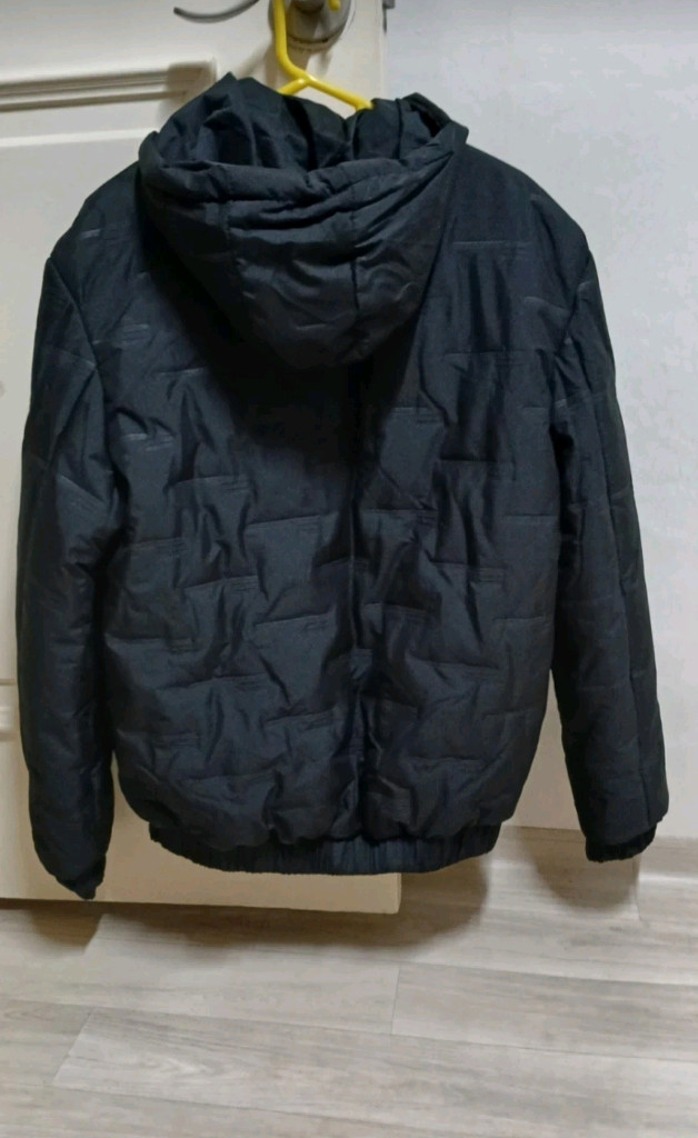 남성의류 블랙 경량 패딩 점퍼 이미지