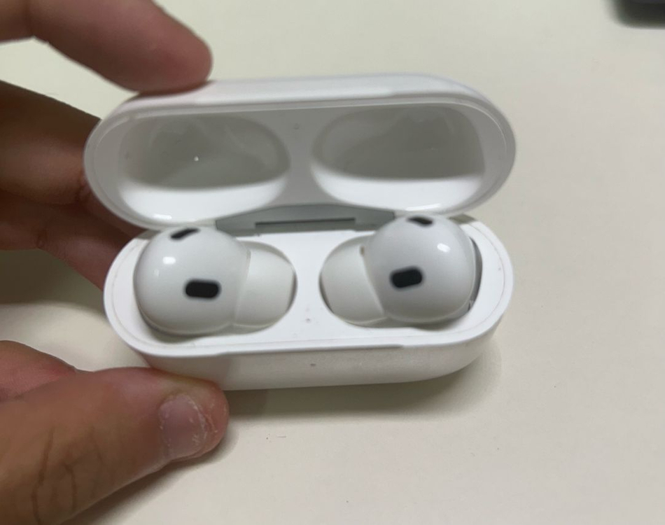 에어팟 프로2 이미지