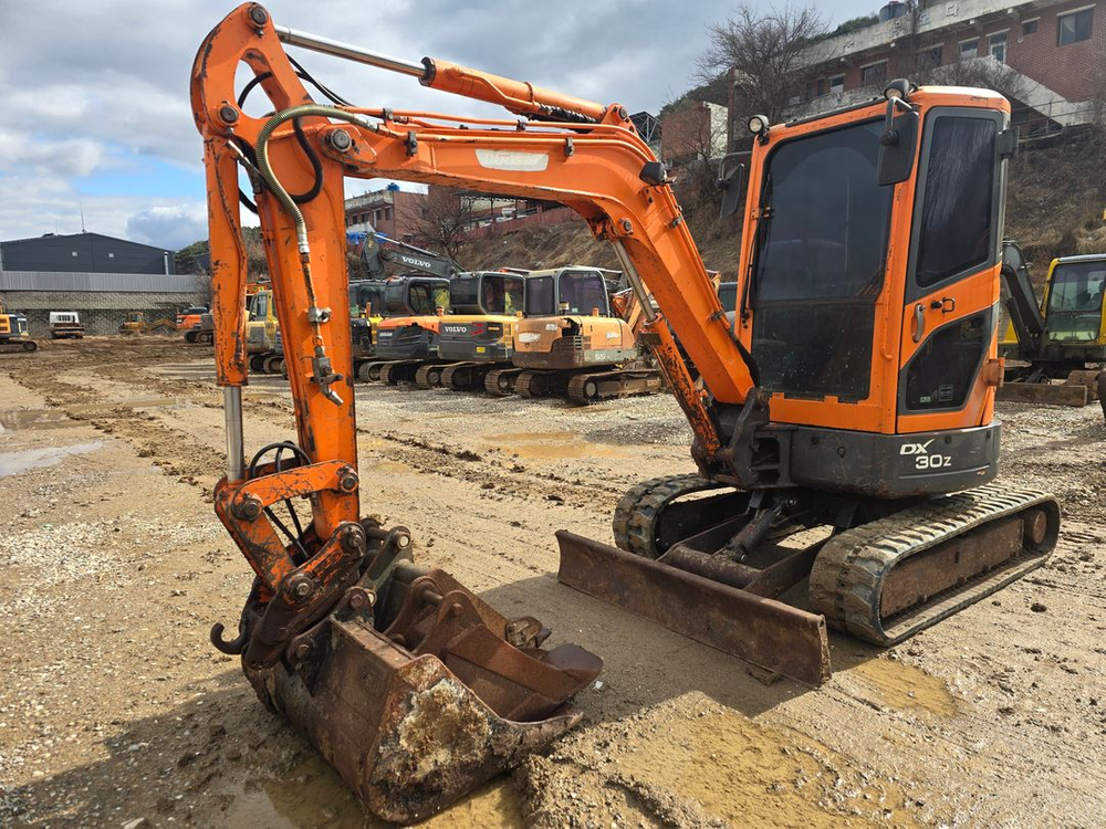 중고미니굴삭기 두산 DX30캐빈형 2013년식 고령위치 중고굴삭기매매 이미지