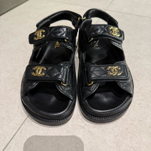샤넬 벨크로 샌들 38.5 이미지