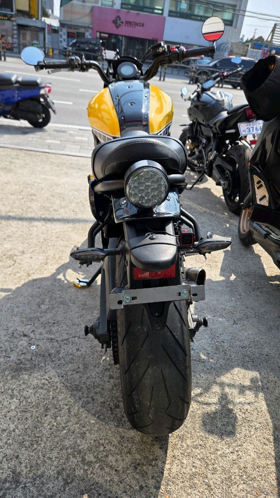 야마하 xsr700 이미지