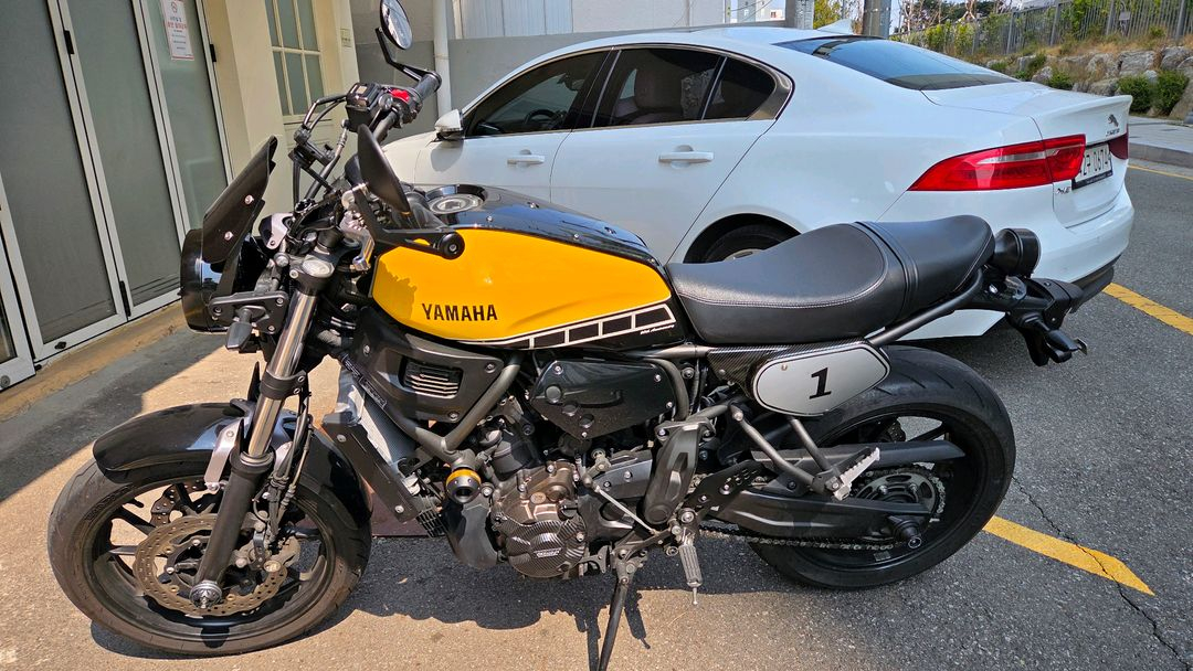 야마하 xsr700 이미지