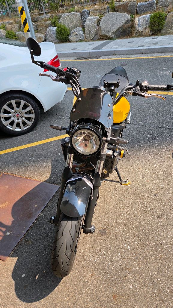 야마하 xsr700 이미지