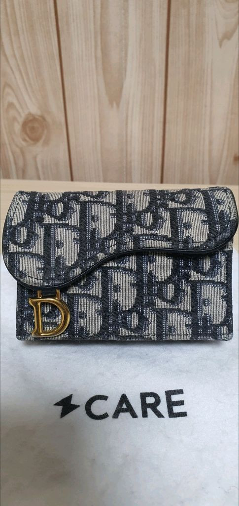 디올 오블리크 새들 지갑/카드지갑 정품A급(감정O)구찌프라다루이비통고야드샤넬셀린느보테가생로랑버버리발렌시아가가방 이미지