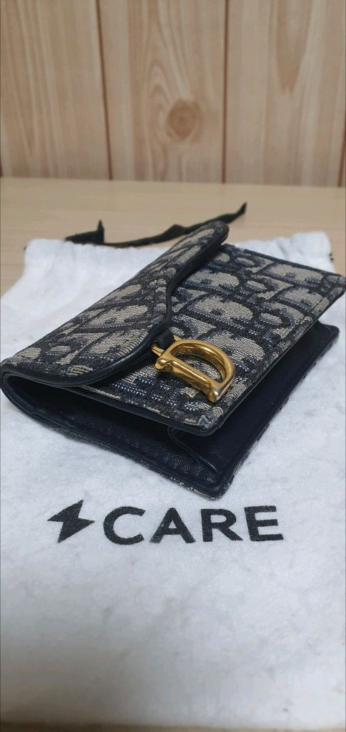 디올 오블리크 새들 지갑/카드지갑 정품A급(감정O)구찌프라다루이비통고야드샤넬셀린느보테가생로랑버버리발렌시아가가방 이미지