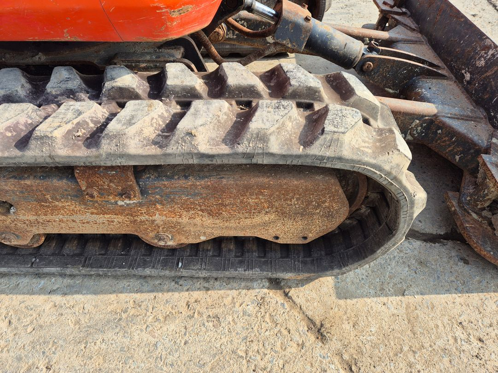 중고미니굴삭기 구보다 U17 저가동 2020년식 경북위치 중고굴삭기매매 이미지