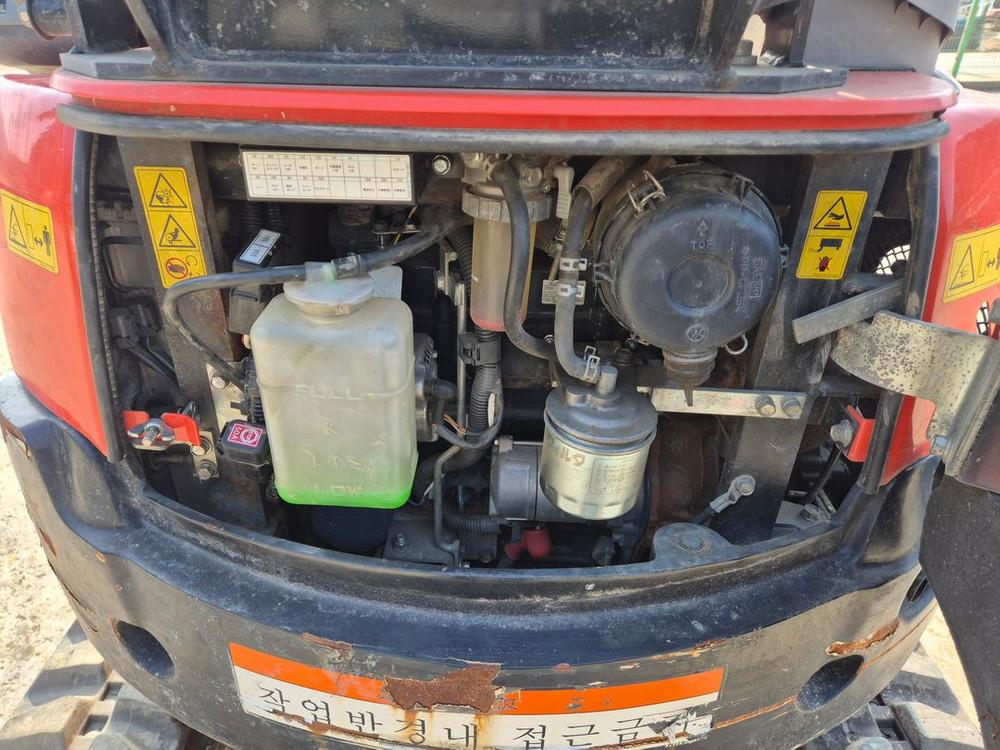 중고미니굴삭기 구보다 U17 저가동 2020년식 경북위치 중고굴삭기매매 이미지