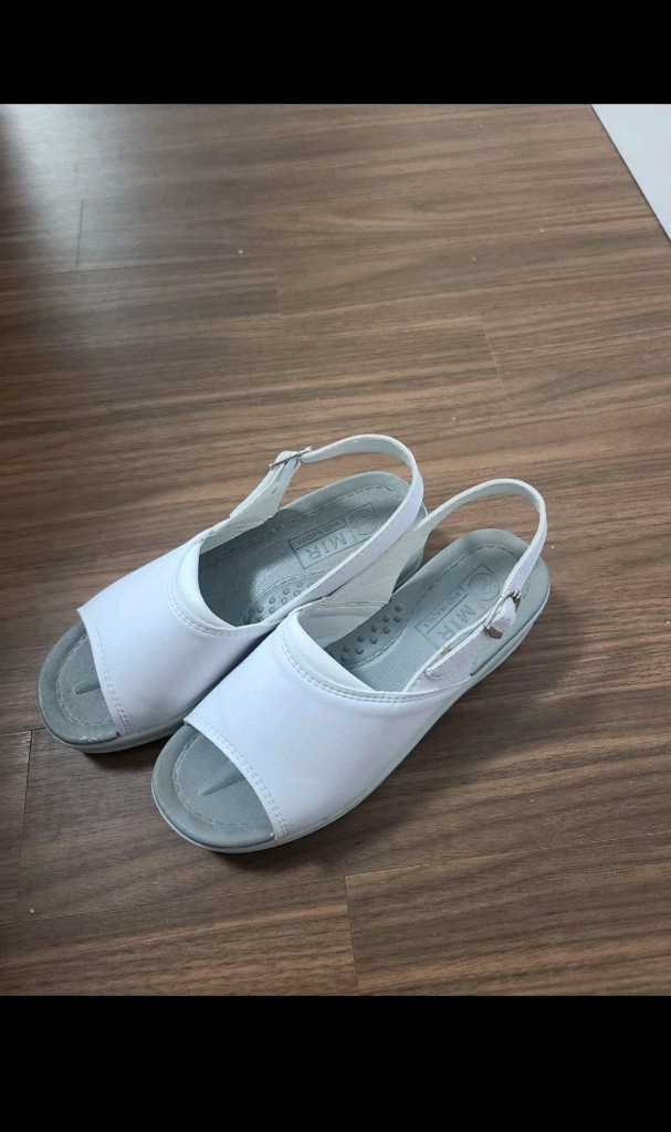 간호유니폼가디건상하의 의료슈즈 이미지