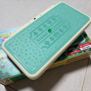 닌텐도 2ds XL 동물의 숲 에디션 이미지