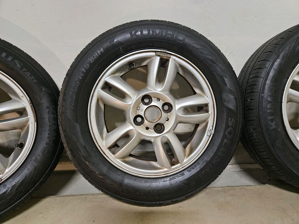 미니쿠퍼 순정 15인치 휠타이어 90%트레드 이미지