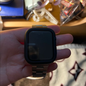 애플워치 SE 2세대 블랙 44mm GPS 모델 (급처) 이미지