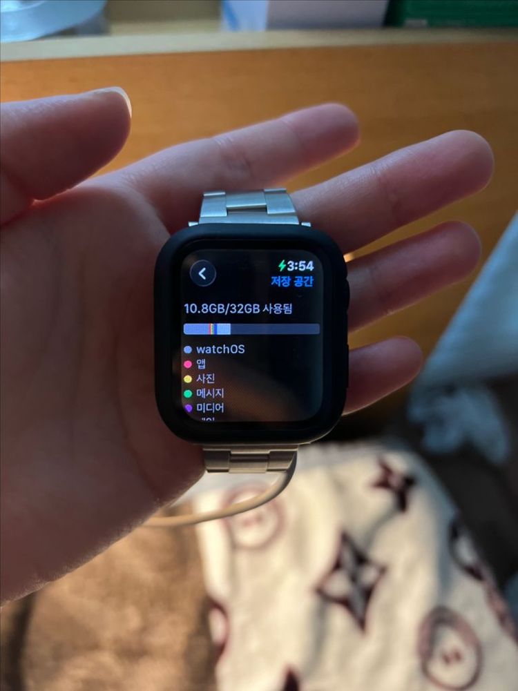 애플워치 SE 2세대 블랙 44mm GPS 모델 (급처) 이미지