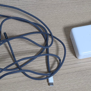 애플 70w usb-c 아답타 두들 접지플러그포함 맥세이프3케이블 이미지