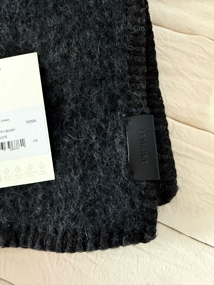 25FW르메르 머플러! 얼바닉30 마르지엘라 렉토 에토스 lfm 낫띵리튼 문달 파사드패턴 포터리 프라다 로에베 이미지