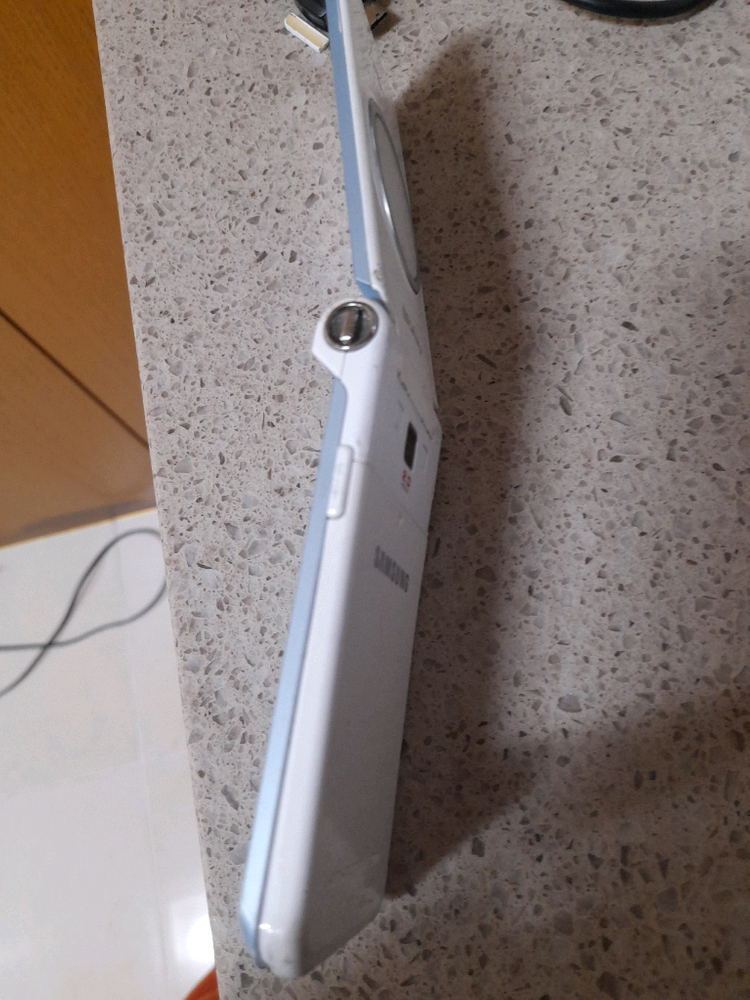 애니콜 애니홀 폴더폰 이미지