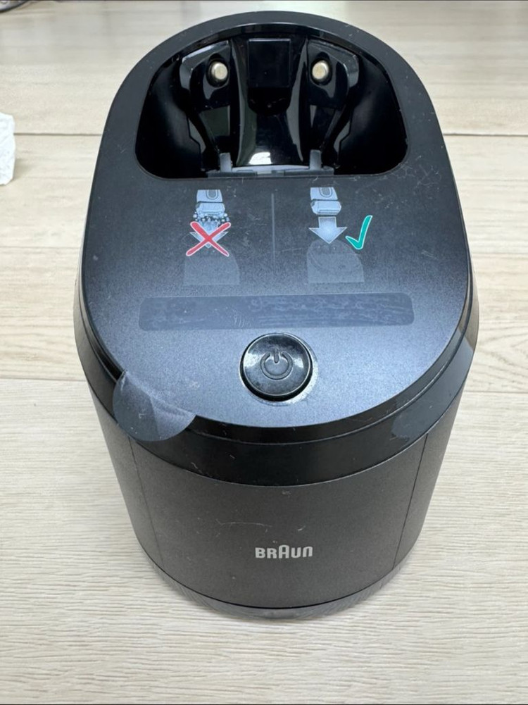 브라운 s9 pro 전기면도기 세트 팝니다 이미지