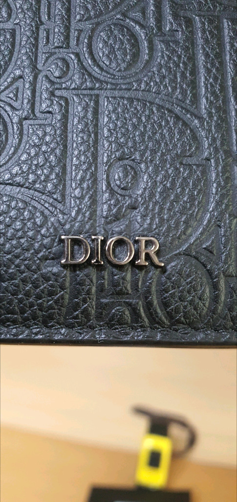 (미사용)디올 그래비티 반지갑 새상품급 정품(감정서O)구찌프라다루이비통고야드샤넬셀린느보테가생로랑발렌시아가버버리가방 이미지