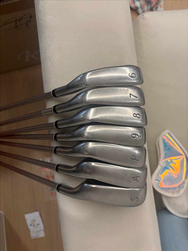 젝시오 1100k 여성용 골프채 풀세트 팝니다. 이미지